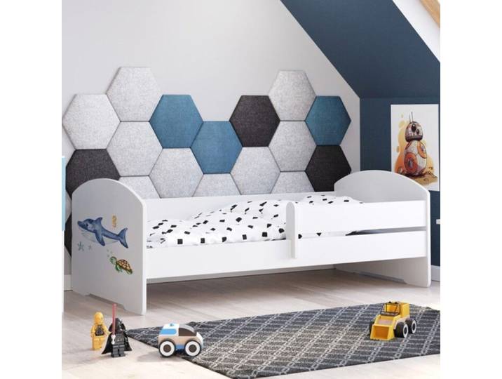 Lit enfant blanc LUK– 140x70 avec barrière et motif requin