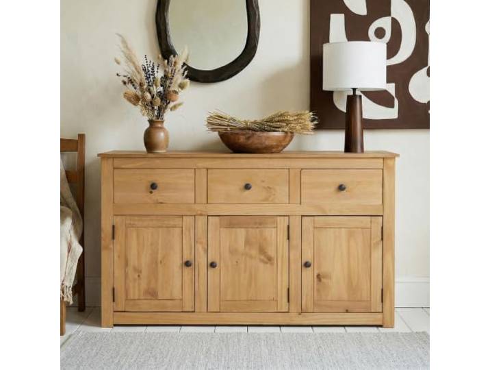 CARO-Möbel Kommode Cancun im Landhaus Stil, Sideboard mit 3 Türen und Schubladen, Moderne Anrichte aus Kiefer massiv mit gebeizter gewachster Oberfläche
