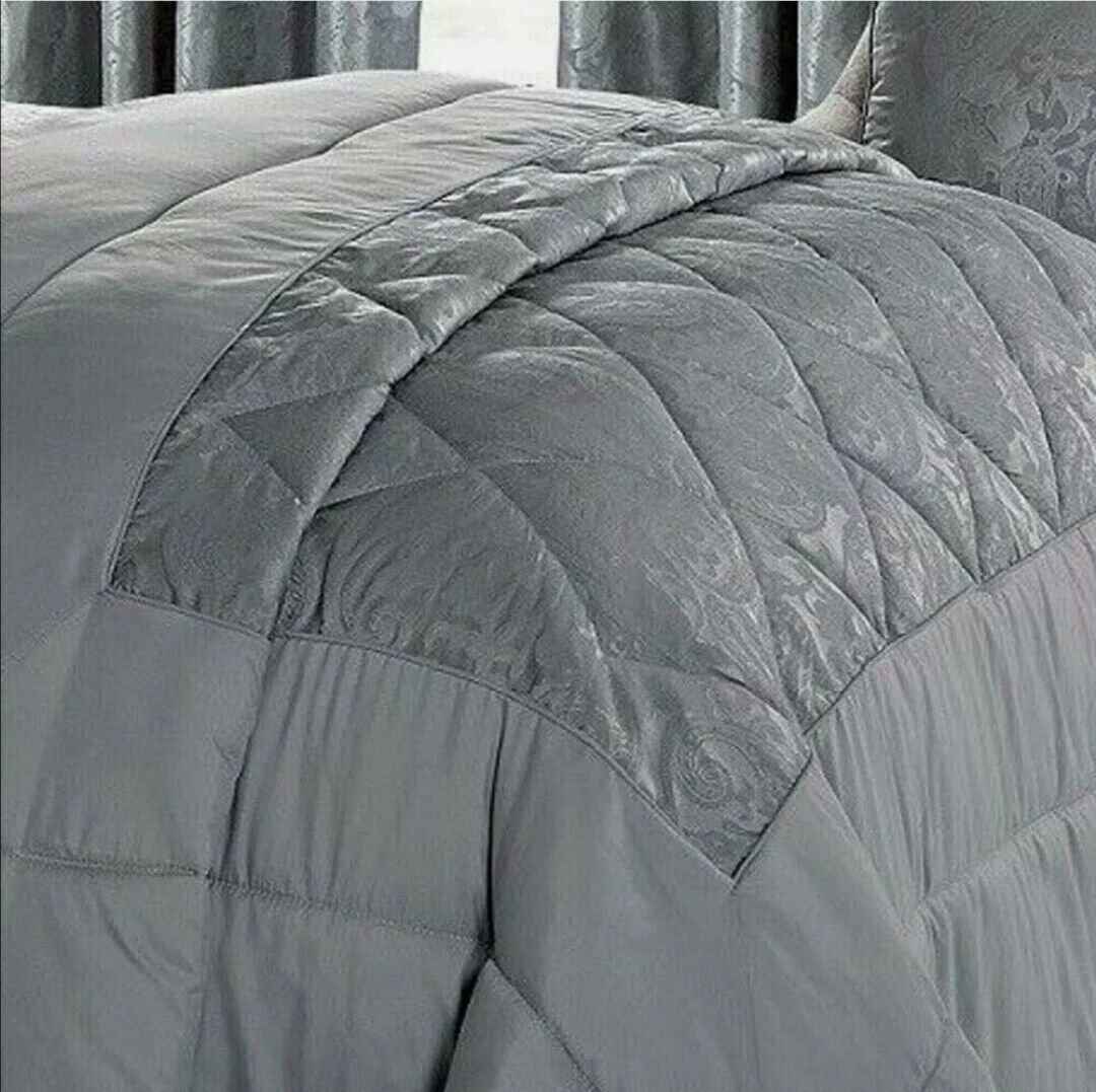 Mercer41 Sabelina Floral Bedspread with Pillow Shams Included Beige 250 x 250 cm