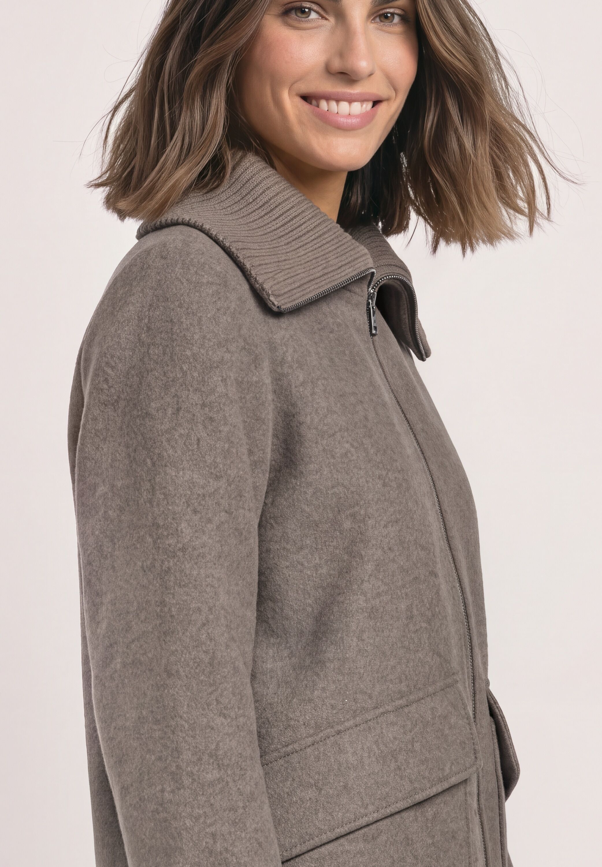 Wintermantel STREET ONE, Damen, Gr. 44, beige (muddy mocha melange), Web, Obermaterial: 69% Polyester, 31% Wolle. Futter: 100% Polyester, ca. Mitte Oberschenkel, Rippstrickbündchen, Mäntel Wintermantel, wärmend mit Wollanteil, hoher Stehkragen muddy mocha