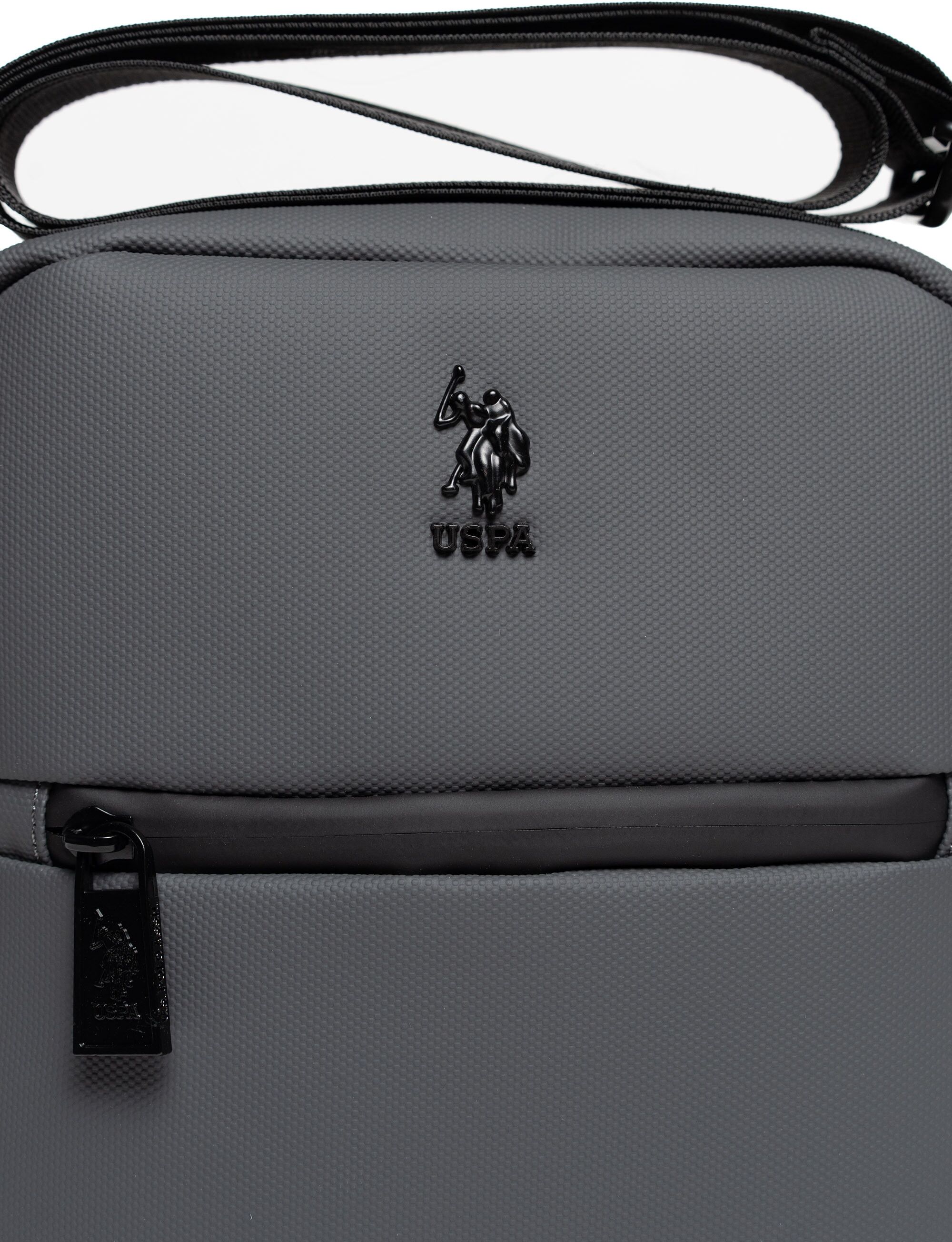 Umhängetasche U.S. POLO ASSN. "ARROWHEAD CROSSBODY Unisex", Damen, Gr. B/H/T: 27cm x 6cm x 27cm onesize, grau, Polyester, Taschen Umhängetasche, Umhängtasche unisex, Crossbody Bag, Festival, Konzert, Outdoor, Sale