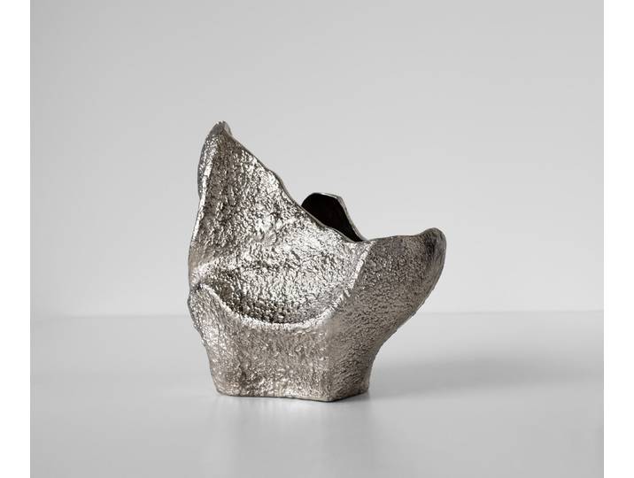 DELIFE Vase Grotta B31 x T20 x H34 cm Aluminium Platin Handgemacht, Wohnaccessoires