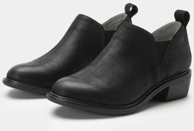 Women's Merle Slip-On Flat Heel Shoe by Alegria in Black (Size 35 M)