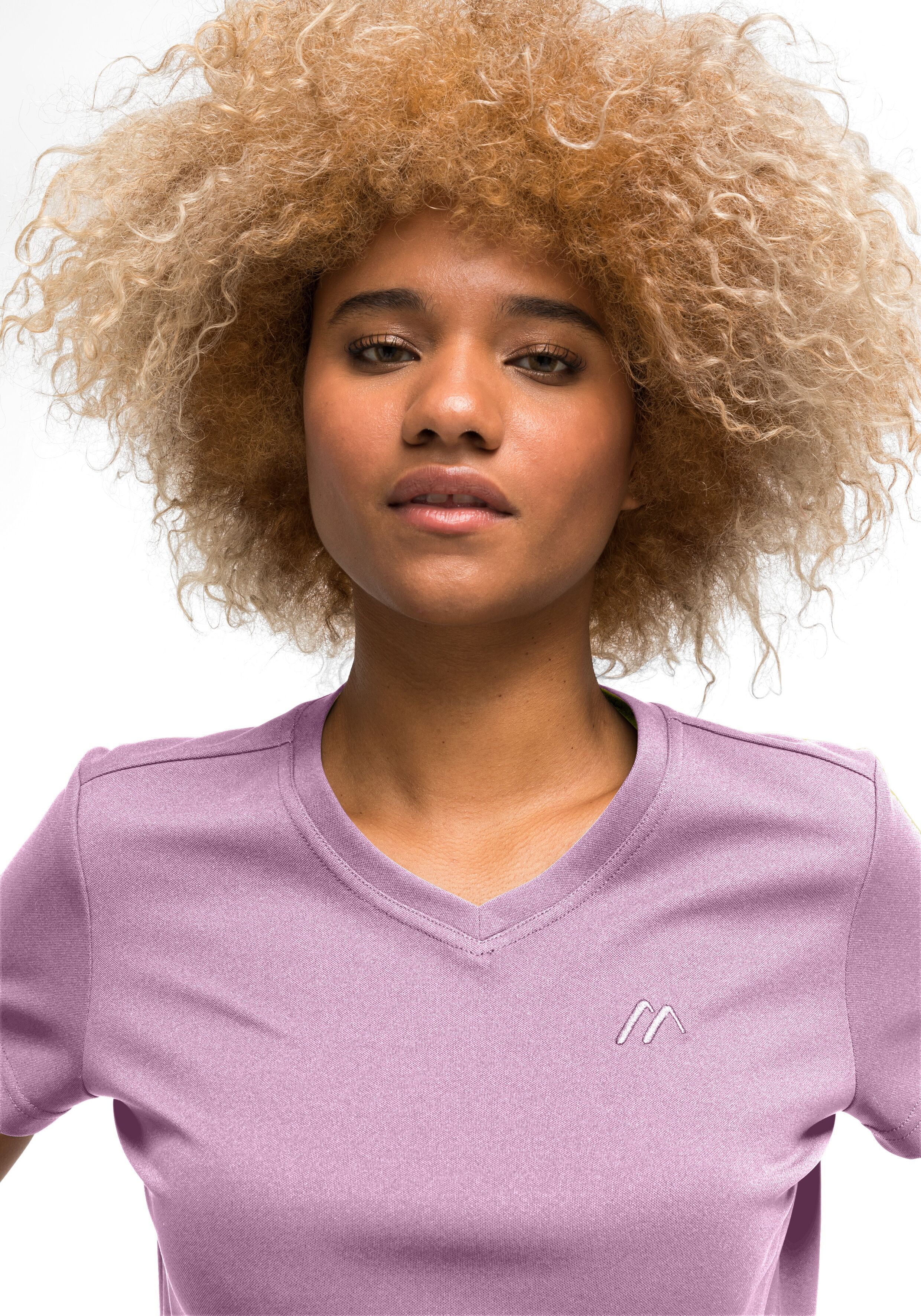 T-Shirt MAIER SPORTS "Trudy", Damen, Gr. 52, blassrosa, 100% Polyester, Rundhals, Shirts T-Shirt, Damen Kurzarmshirt, leichtes Sommer Funktionsshirt, V-Ausschnitt blassrosa 52