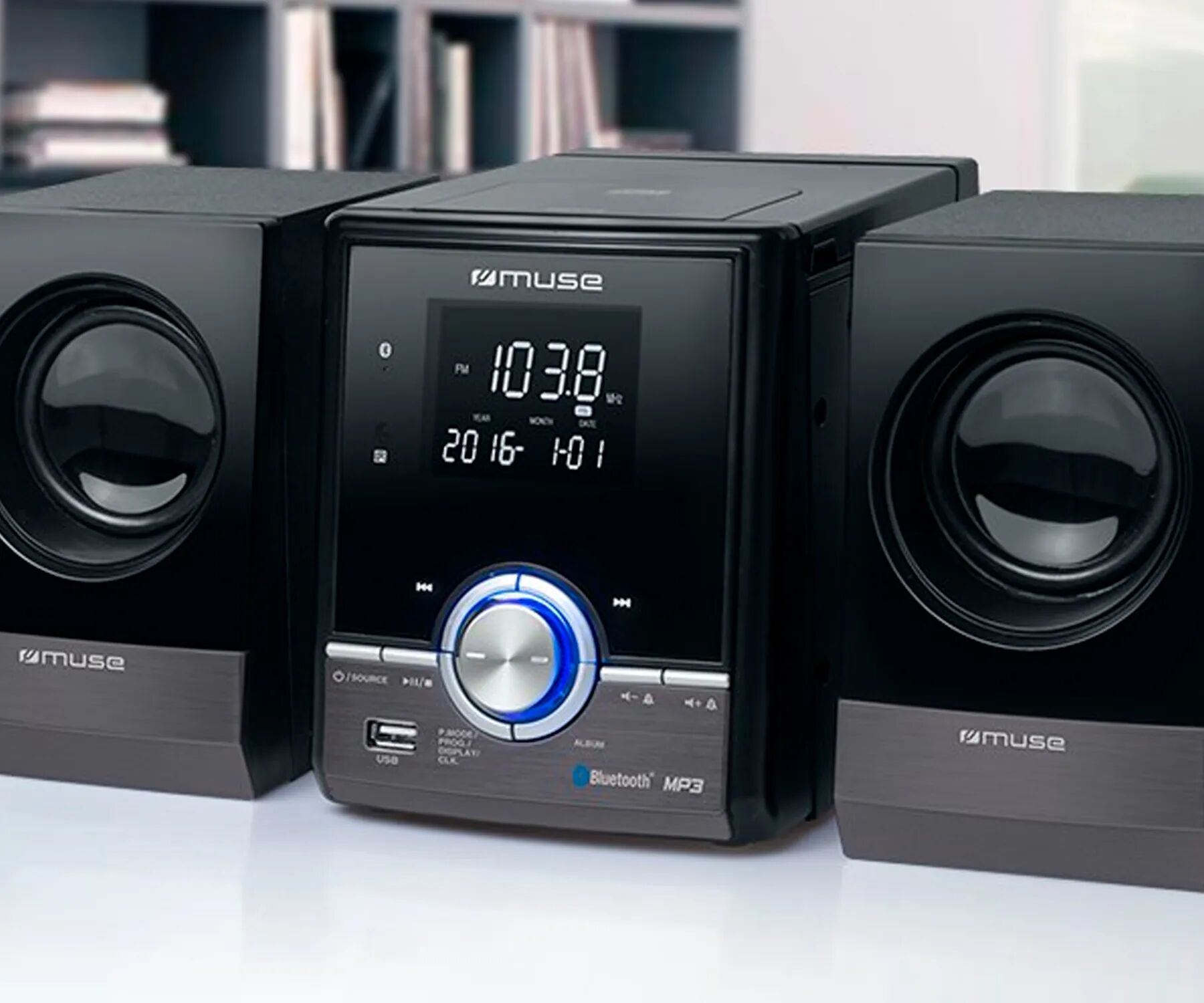 Muse M-38 Bt Black / Microcadena 20W Con Altavoces