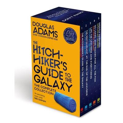 The Hitchhiker Trilogy, Taschenbuch von Douglas Adams, Pan Macmillan, 978-1-5290-4419-5