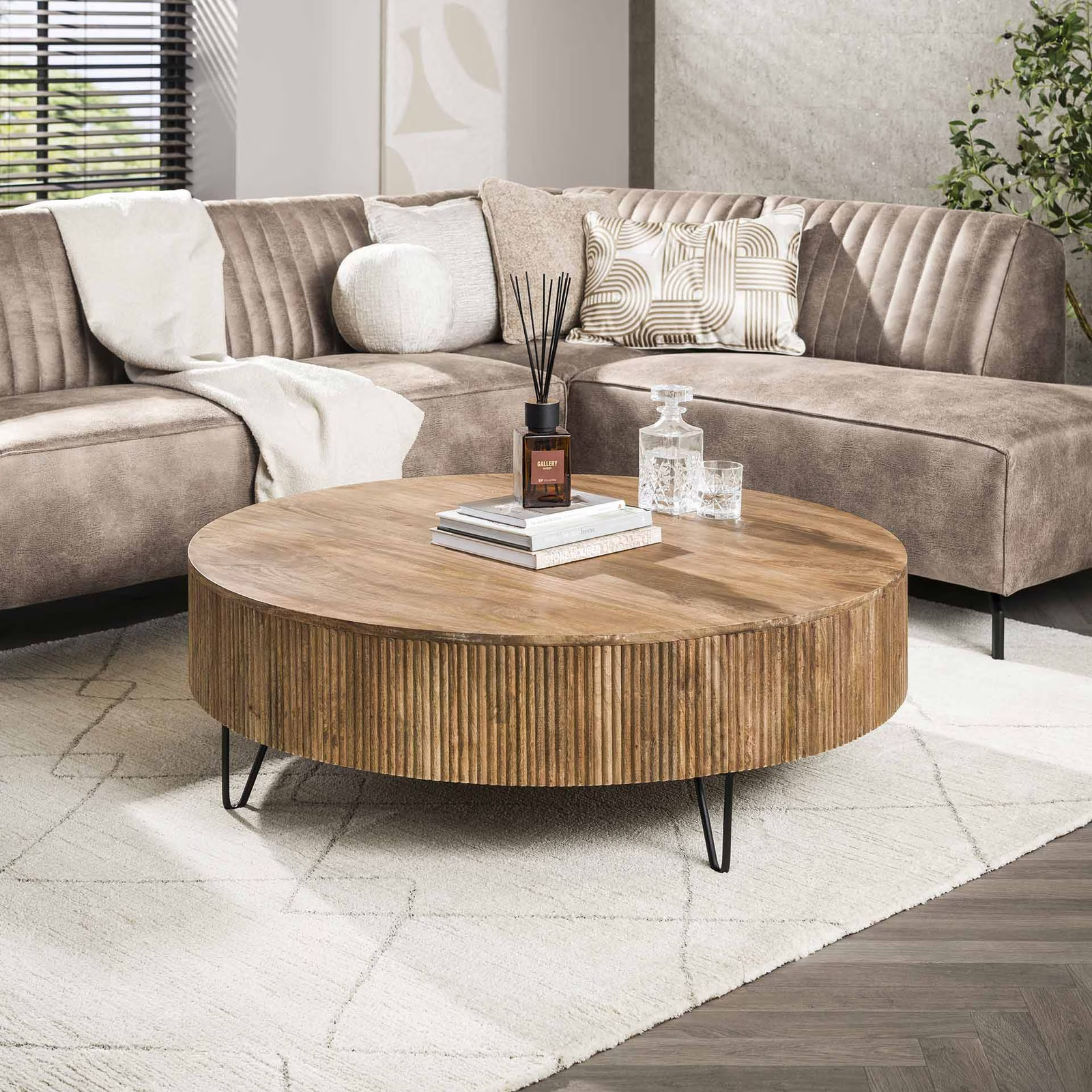 LifestyleFurn Ronde Salontafel Sharmila van Massief Mangohout, Zand, Diameter: 120 cm