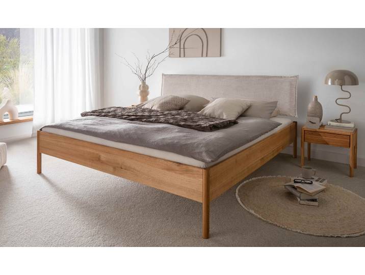Bett San Diego in Wildeiche massiv mit Polsterkopfteil in beige aus Cord – 3%-Vorkasse-Rabatt