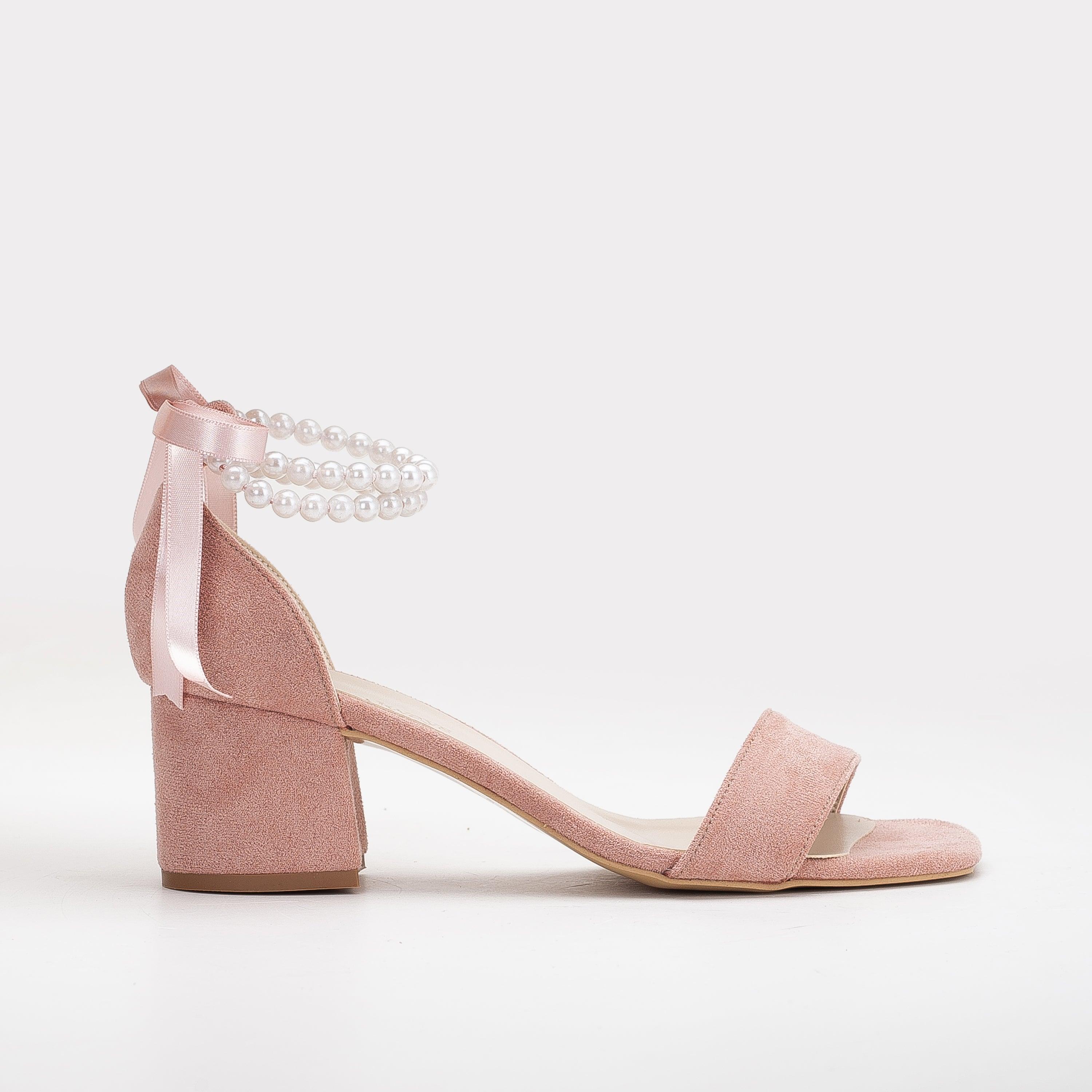 Illy Laag Block Hak Sandalen with Pearls