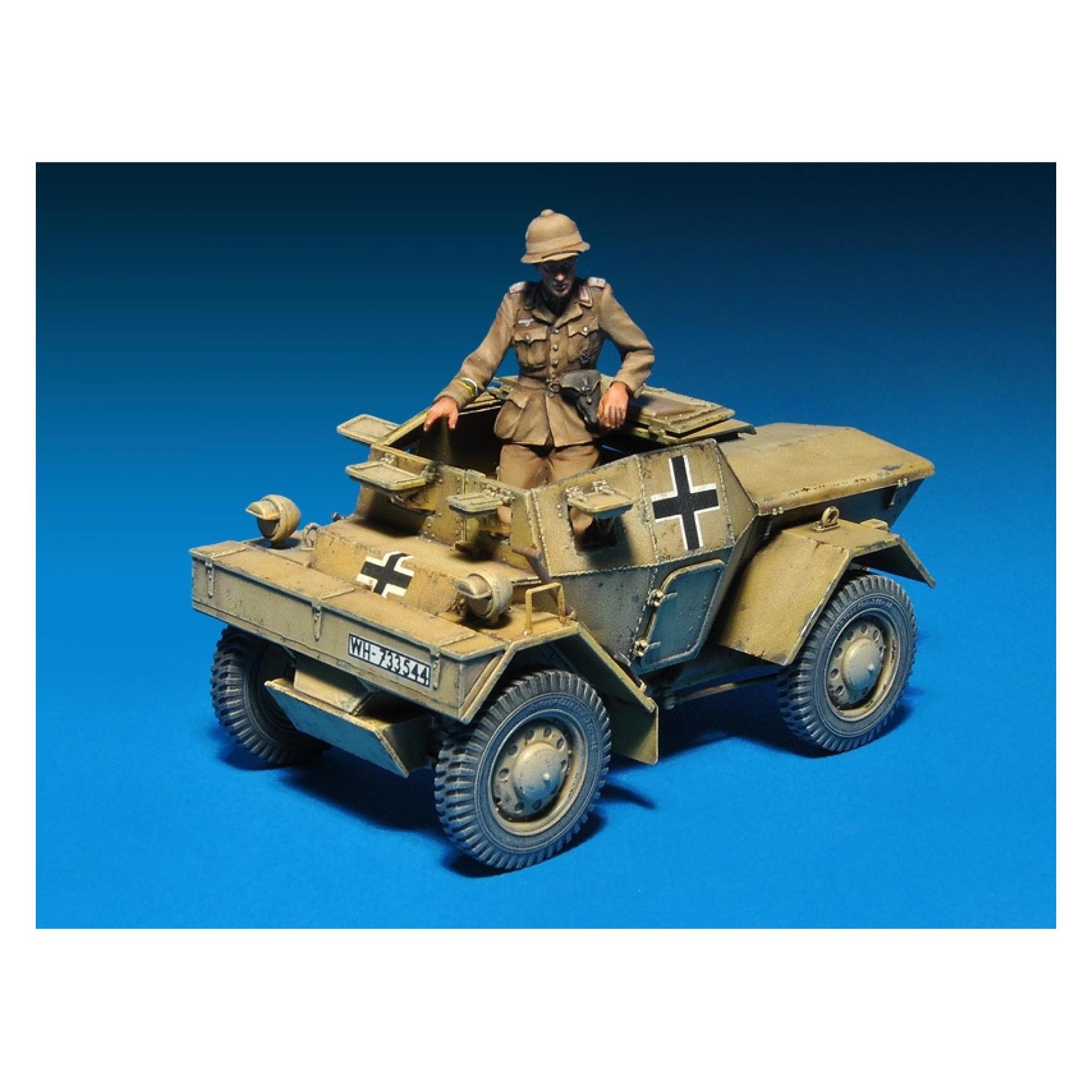 Mini art Leichter PzKpfWg Mk. I 202 ( e) with Crew Dingo Mk. I (35082)