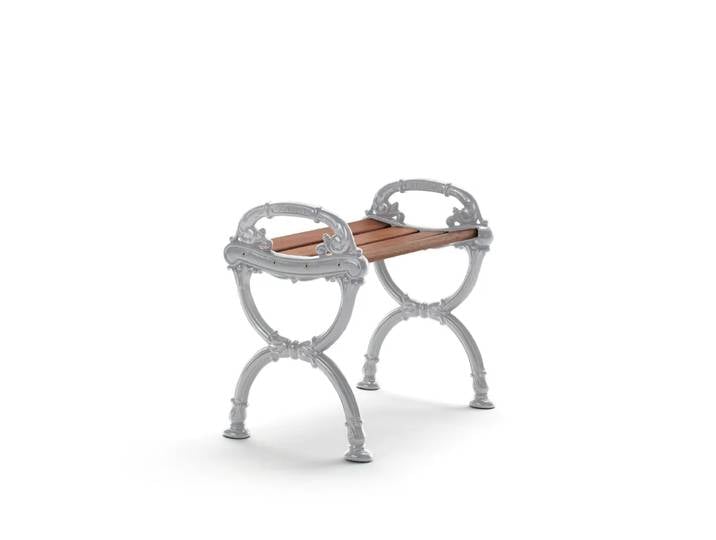 Byarums bruk Tabouret Byarum Acajou, support en aluminium brut
