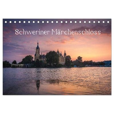 Schweriner Märchenschloss (Tischkalender 2027 DIN A5 quer), CALVENDO Monatskalender
