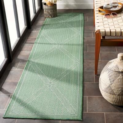 SAFAVIEH Bermuda George Geometric Indoor/Outdoor Waterproof Rug