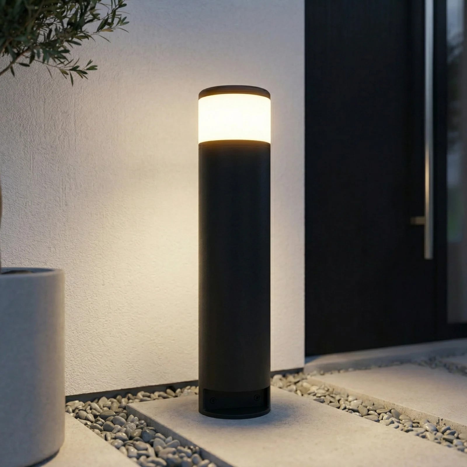 Lucande Corban Sokkellamp voor tuin en terras, zwart, aluminium, dimbaar