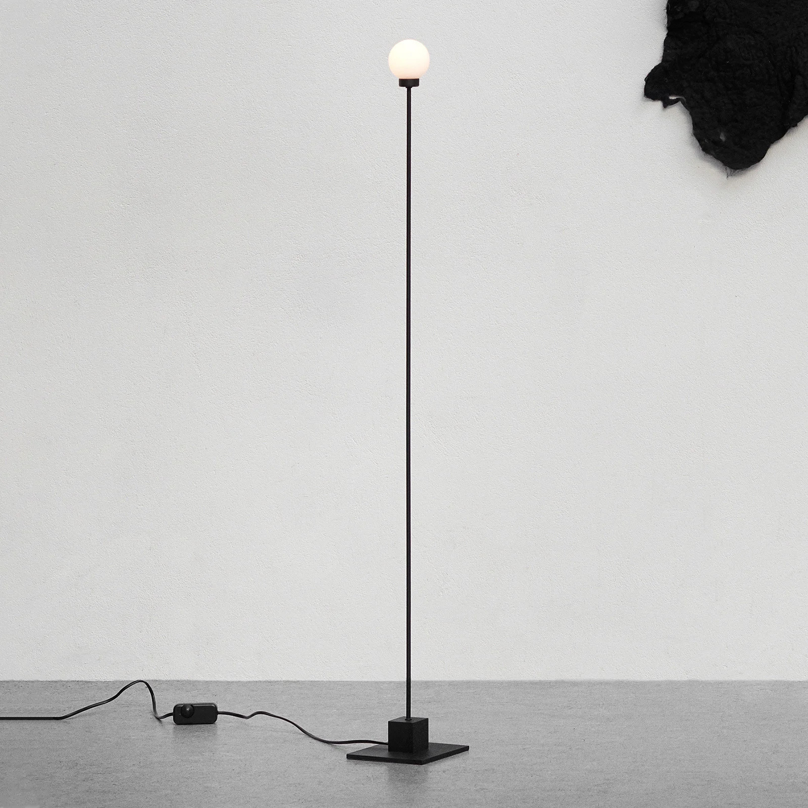 Northern Snowball D8 vloerlamp zwart - Designer metaal lamp voor de woonkamer