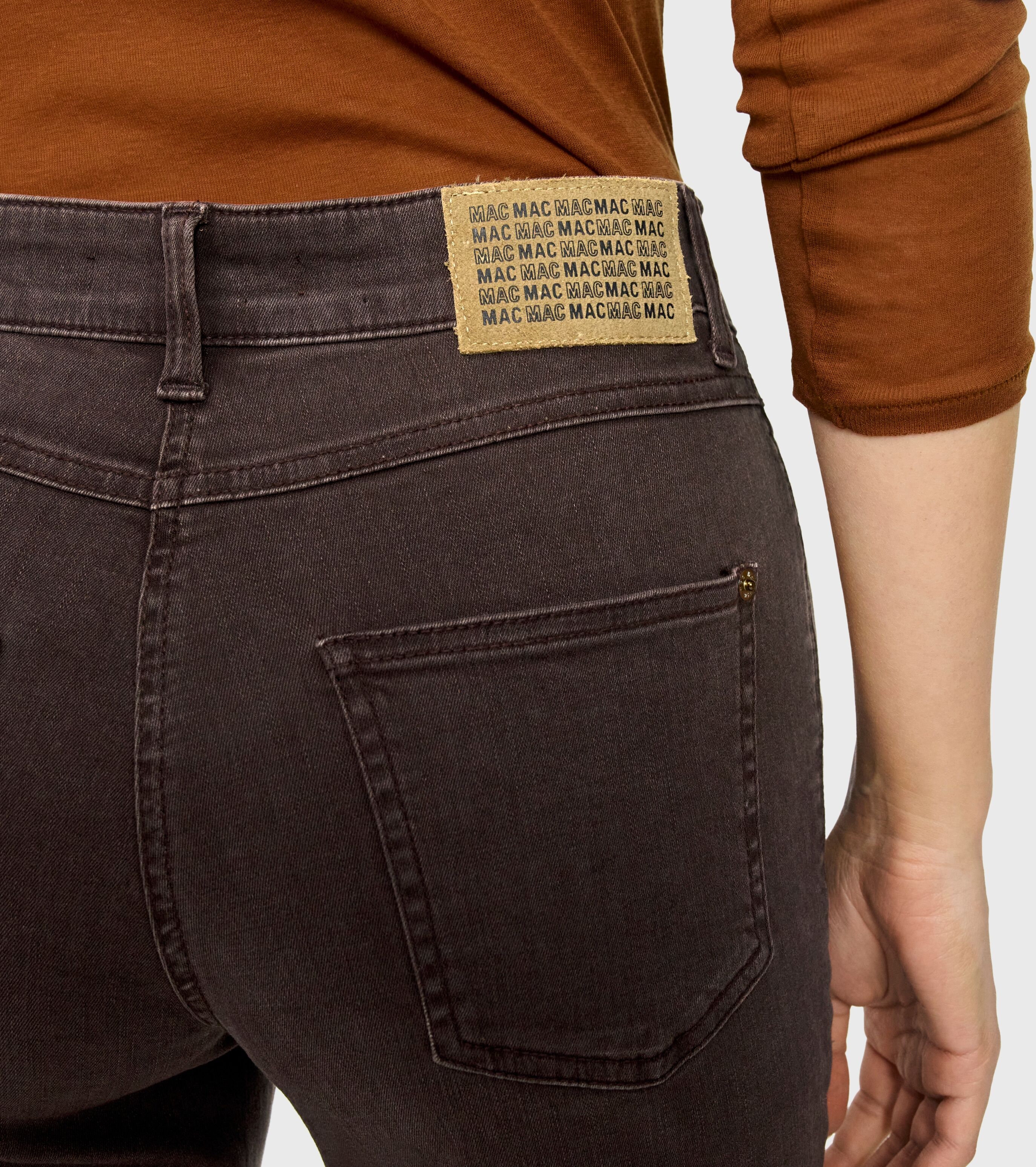 Straight-Jeans MAC "MACMELANIE", Damen, Gr. 44, Länge 30, braun (braun stone wash), Denim/Jeans, Obermaterial: 97% Baumwolle, 3% Elasthan, straight fit lang, Jeans Straight-Jeans, Figurformende Denim-Qualität mit hervorragendem Rücksprung-Verhalten braun 