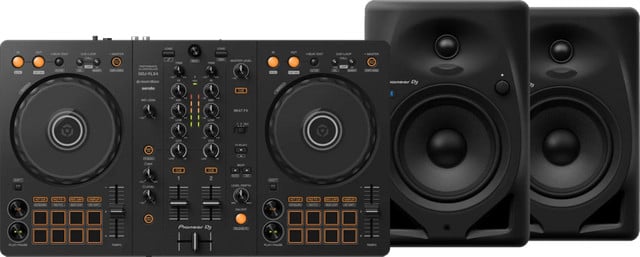 Pioneer DJ DDJ-FLX4 DJ-controller en Pioneer DJ DM-50D-BT studiomonitoren Zwart
