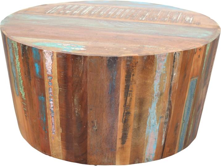 Couchtisch, braun, B:75cm H:38cm T:75cm, Ein außergewöhnlicher Blickfang im Wohnzimmer ist der Couchtisch im Shabby-Look von Home affaire. Das Design besticht durch die naturfarbene Oberfläche, die von verschiedenen Naturtönen und bunten Farbtupfern geziert ist. Abgerundet wird der Shabby-Look durch die Riemchenoptik und gewollte Gebrauchsspuren. Der dekorative Tisch ergänzt die Wohnzimmereinrichtung auf ansprechende Weise. Er lässt sich mit verschiedenen Einrichtungsstilen kombinieren und beliebig im Wohnraum arrangieren. Ein natürlicher Blickfang im heimischen Wohnzimmer ist der Couchtisch im dekorativen Shabby-Look von Home affaire., HOFMANN LIVING AND MORE, Tische, Couchtisch, in Riemchenoptik