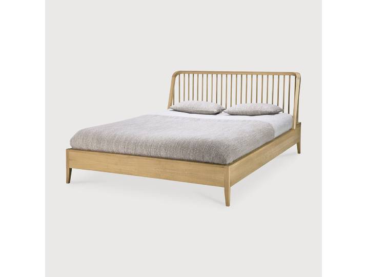 Ethnicraft Spindle Bett