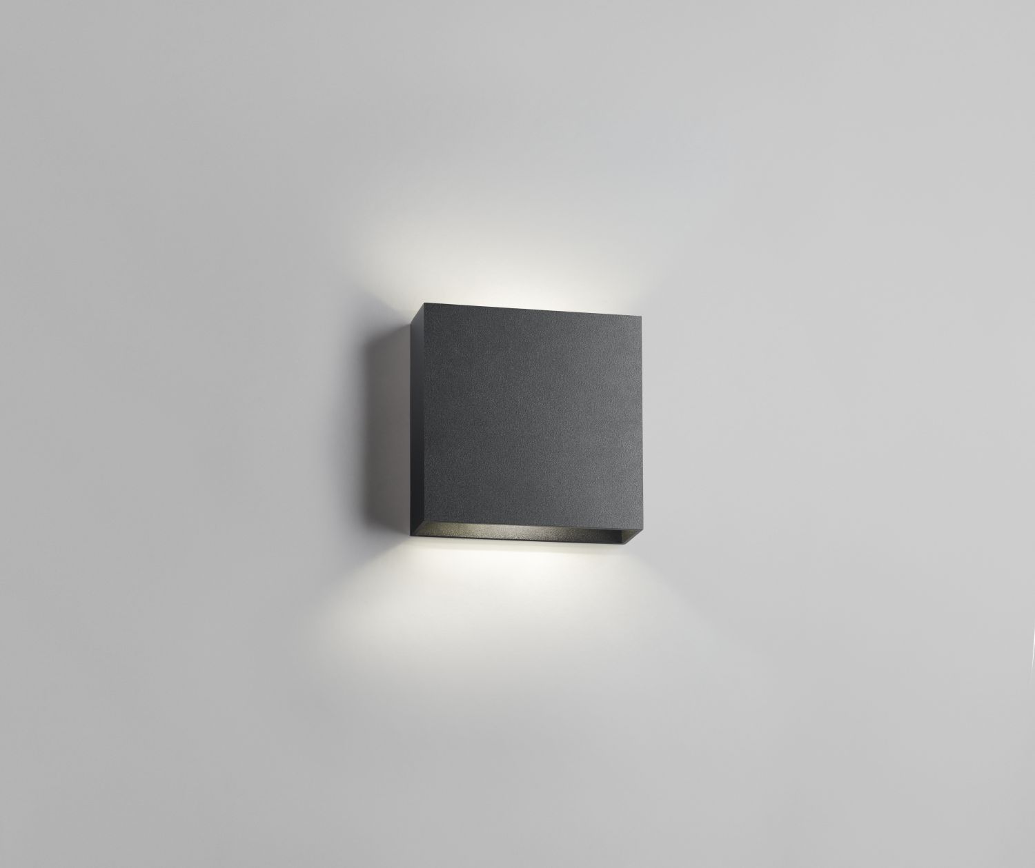 Light-Point LED-Wandleuchte COMPACT 15x15cm (up&down) schwarz 270004 5711389700041