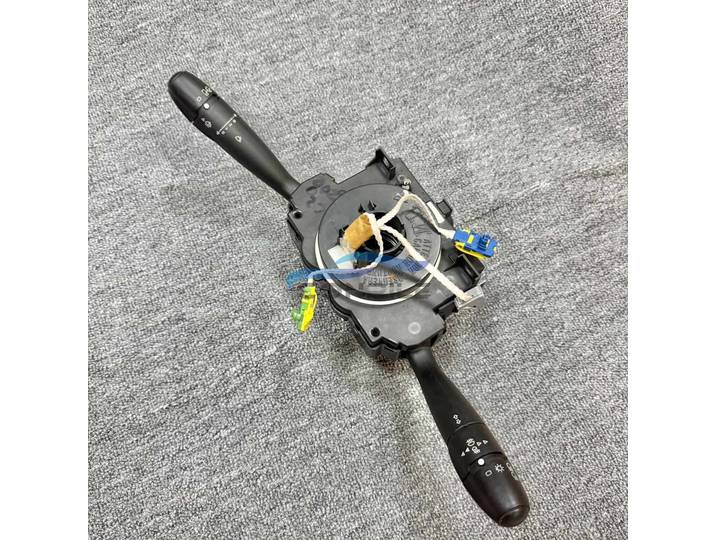 Commutateur de commande de lave-glace et phares d'origine d'occasion 6242F4 pour Peugeot 206 207 307 Berlingo Xsara Partner