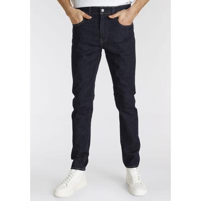 Levis "512 Slim Taper Fit" mit Markenlabel