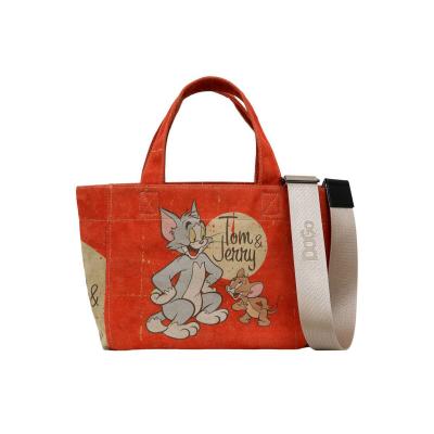 Umhängetasche DOGO "Tag Bag Tragetasche Tom & Jerry Wb Damen Schultertasche", Damen, Gr. onesize, rot, Taschen Umhängetasche, Handgefertigt