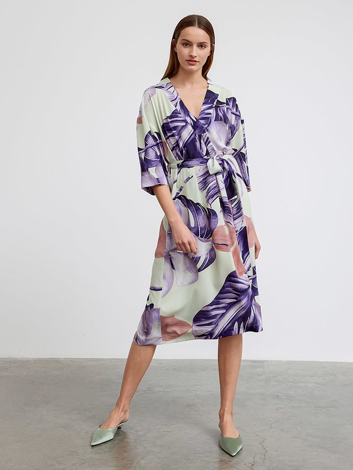 BGN Kleid in Lila/ Mint - 36