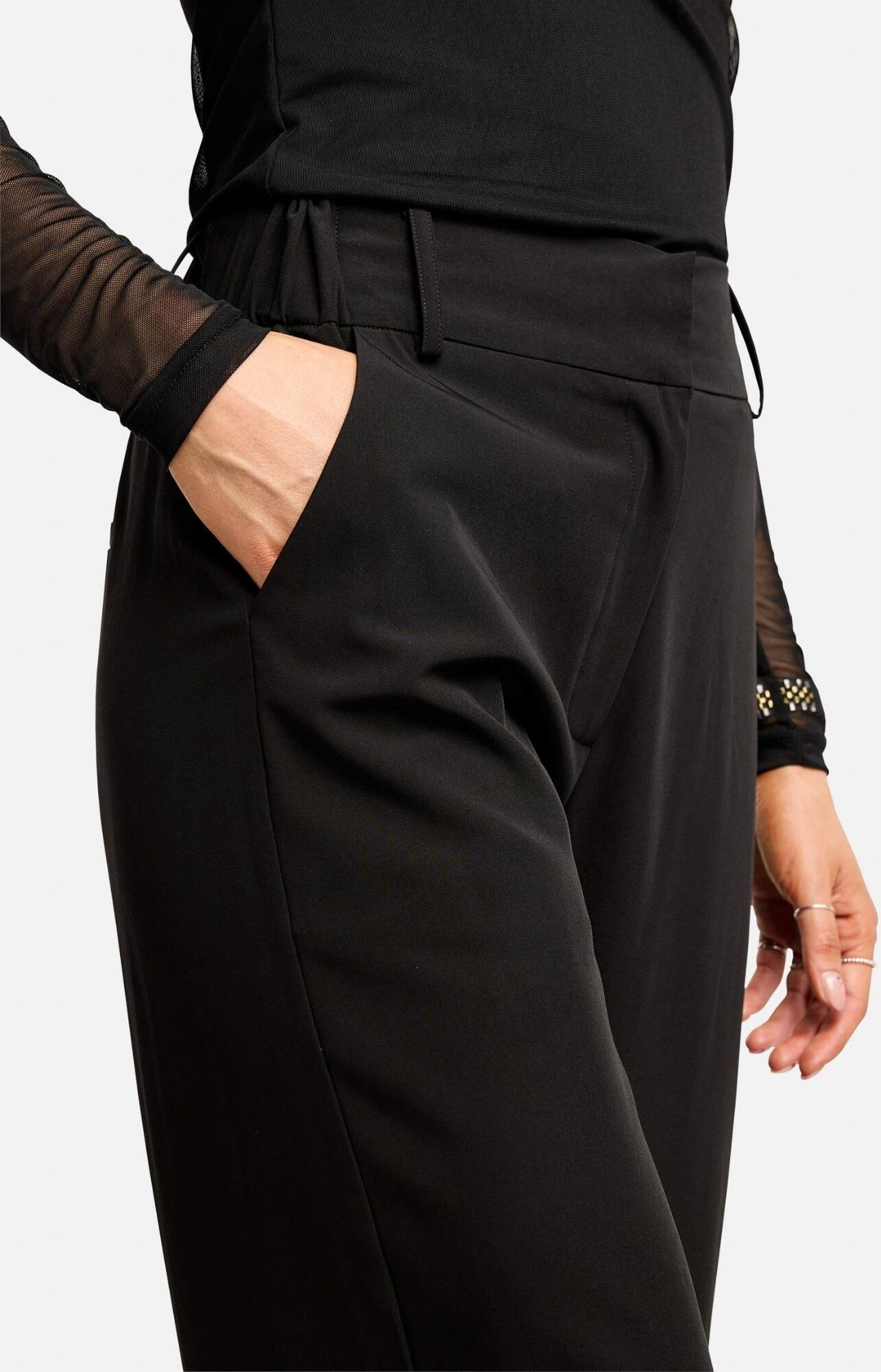 Chinohose LIBERTÉ ESSENTIEL "Liberté Essentiel Trouser FREDE", Damen, Gr. M, Normalgrößen, schwarz, Obermaterial: 92% Polyester, 8% Elasthan, Hosen Chinohose