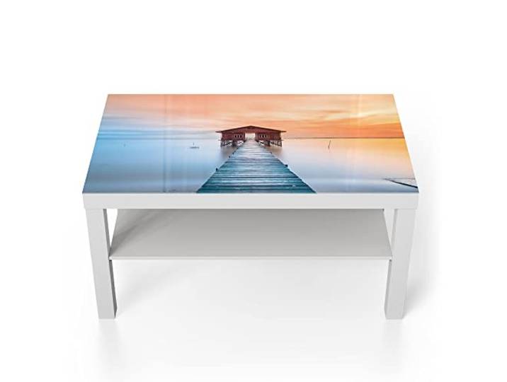 DEQORI Glastisch weiß groß 90x50 cm Motiv Holzsteg mit Hütte ausgefallener Beistelltisch aus Glas Hochglanz Couchtisch fürs Wohnzimmer moderner Couch Tisch mit Design