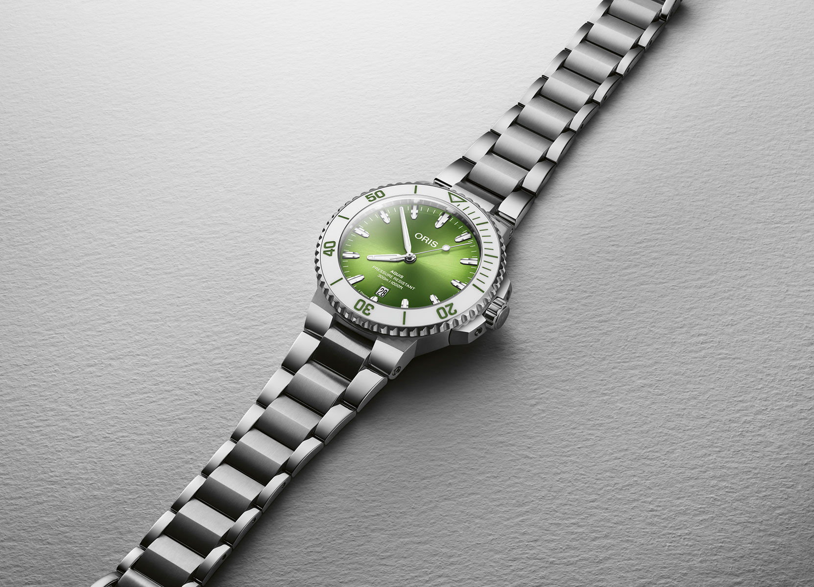 Oris Aquis Date 41.5 mm 01 733 7787 4137-07 8 22 04PEB