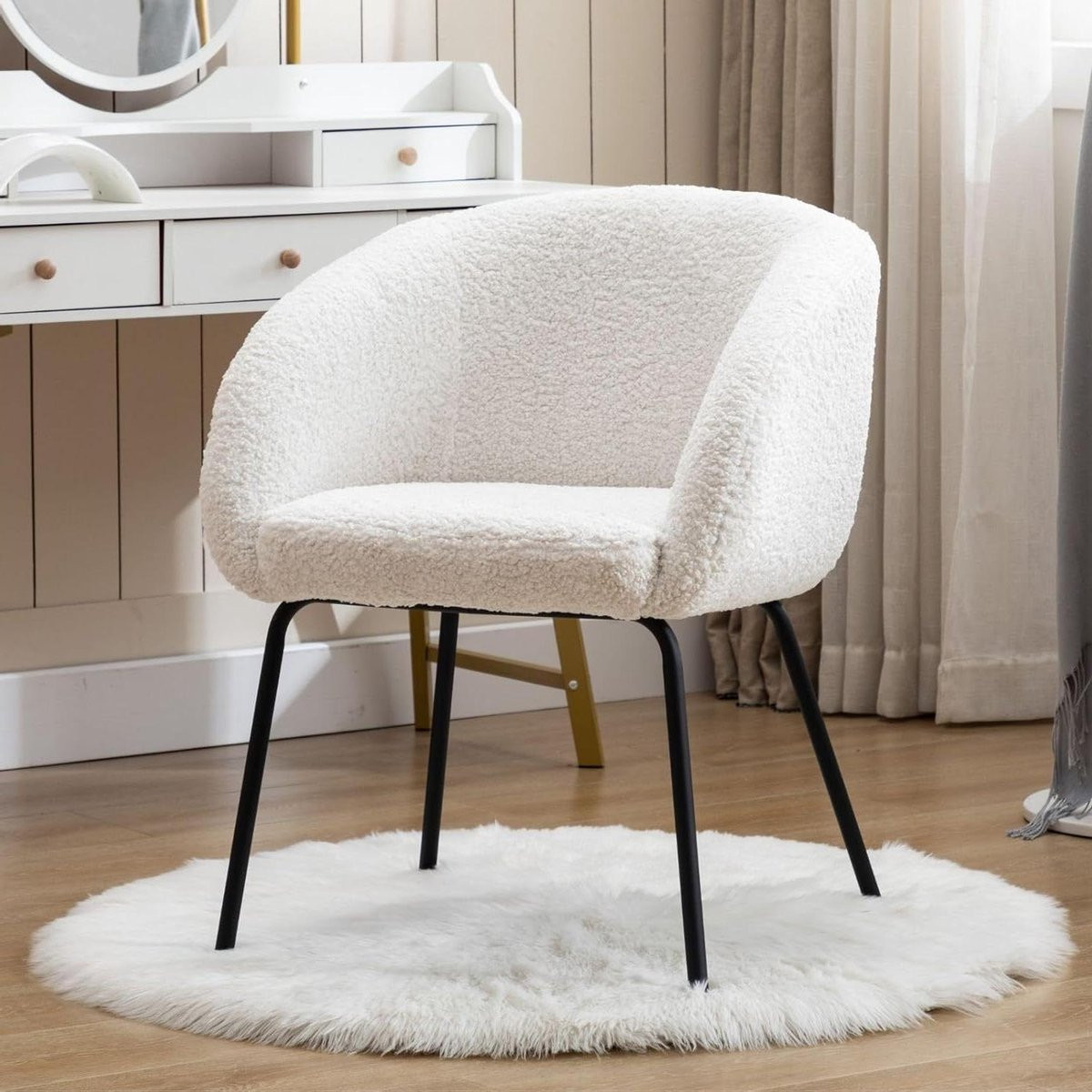 Witte Accent Stoel Tub Fauteuil met Zacht Imitatiebont, B/D/H: 59 x 62 x 75,5 cm
