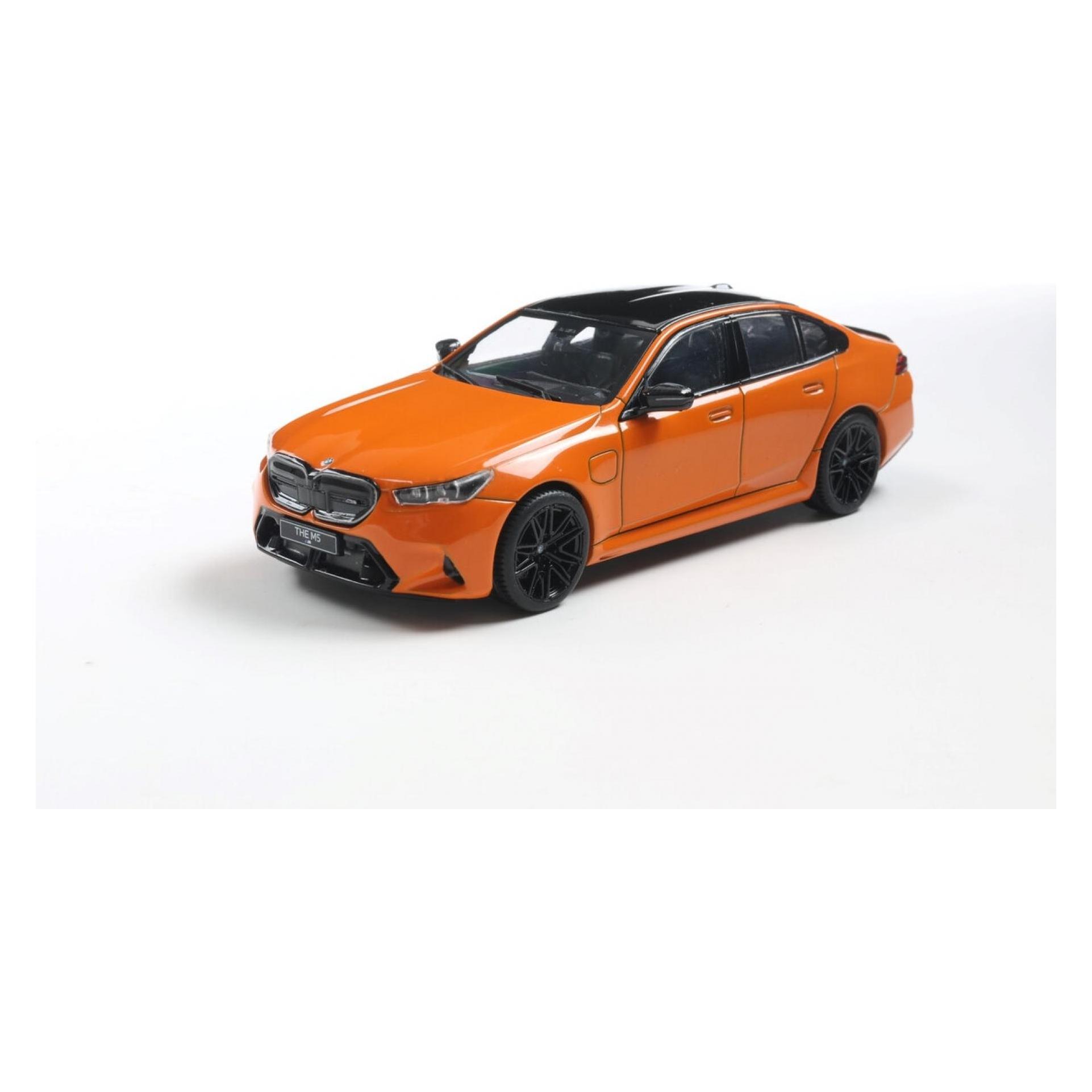 Solido 1:43 BMW G90 M5 Sedan Fire orange III (421438287)