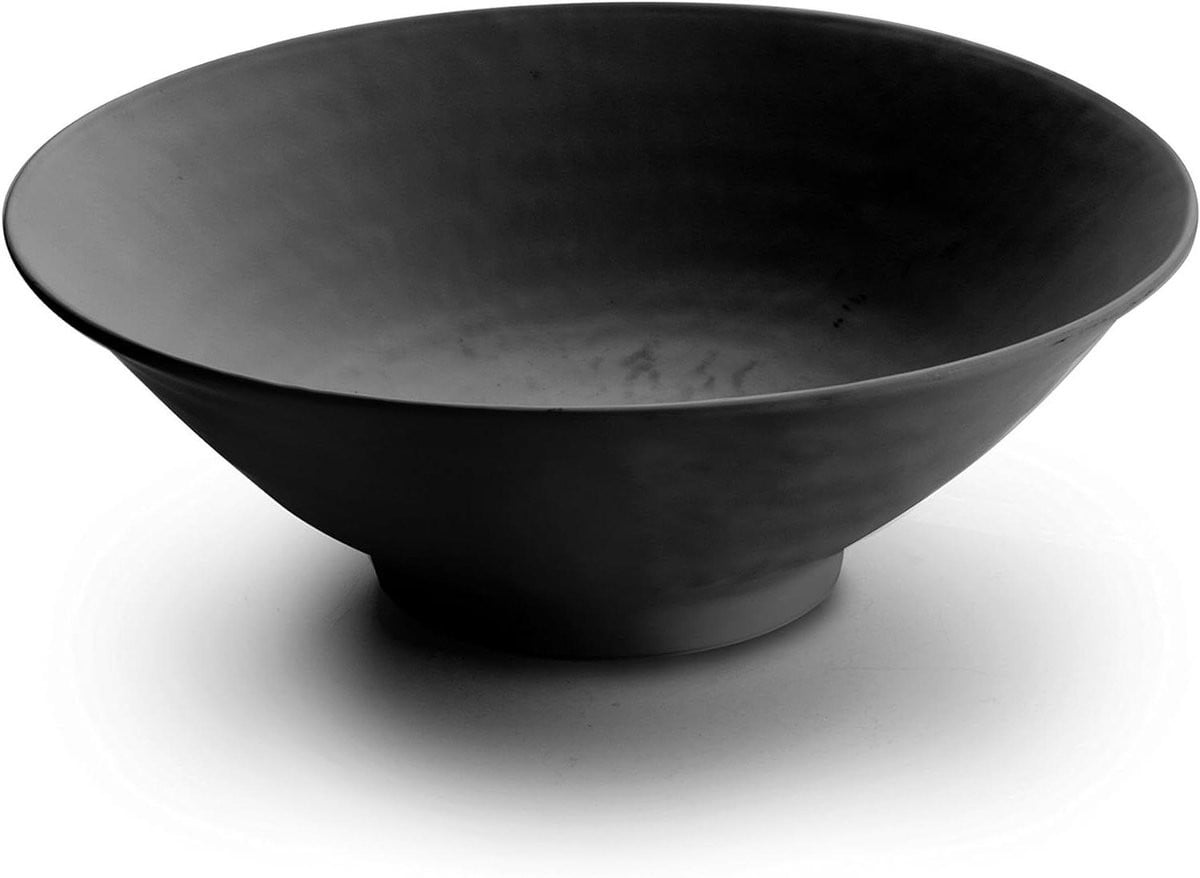 Zwarte ronde melamine kom met een diameter van 25 cm