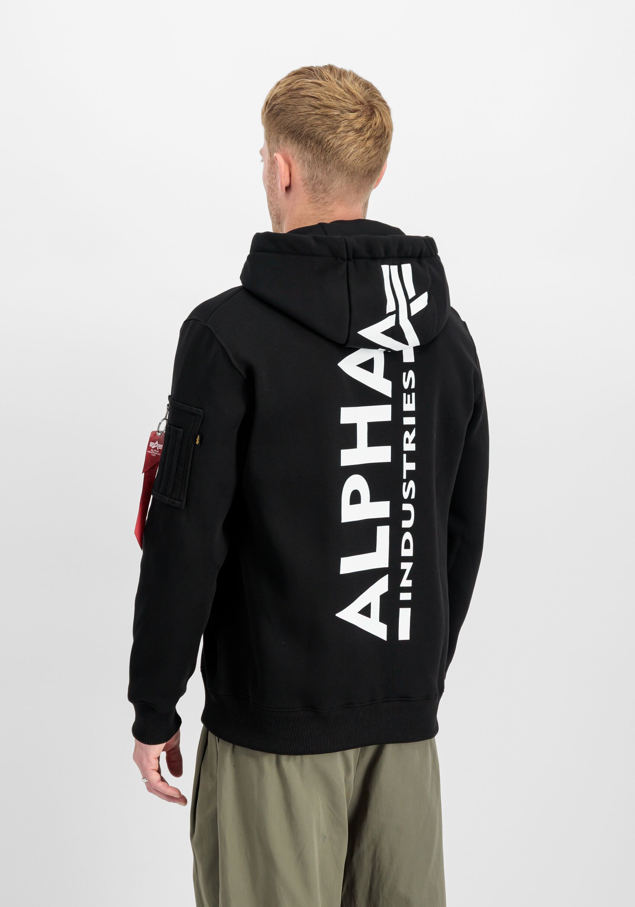 Hoodie ALPHA INDUSTRIES "Backprint Hoodie", Herren, Gr. M, schwarz, Obermaterial: 80% Baumwolle, 20% Polyester, regular fit, Sweatshirts Hoodie schwarz M