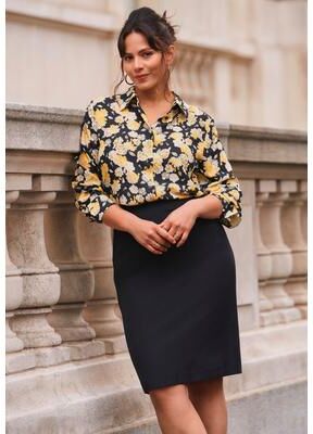 Plus Size Women's Signature Button Front Blouse by Avenue in Yellow Bouquet (Size 14)