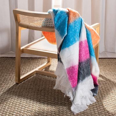 "SAFAVIEH 50"" x 70"" Glendal Throw"