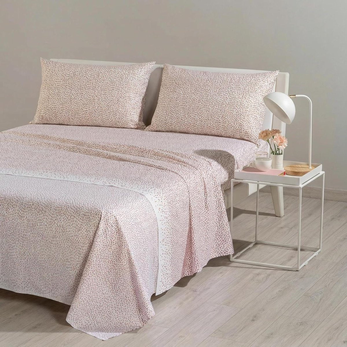 Tweepersoons katoenen beddengoedset met beige druppels