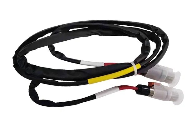 Solax DC-POWER-CABLE 1,8M FOR 3xTRIPLE POWER BATTERY T30 3136010483