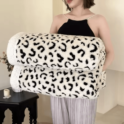 Inspire Curations Leopard Print Lambswool Jacquard Throw Blanket 1 180x200cm