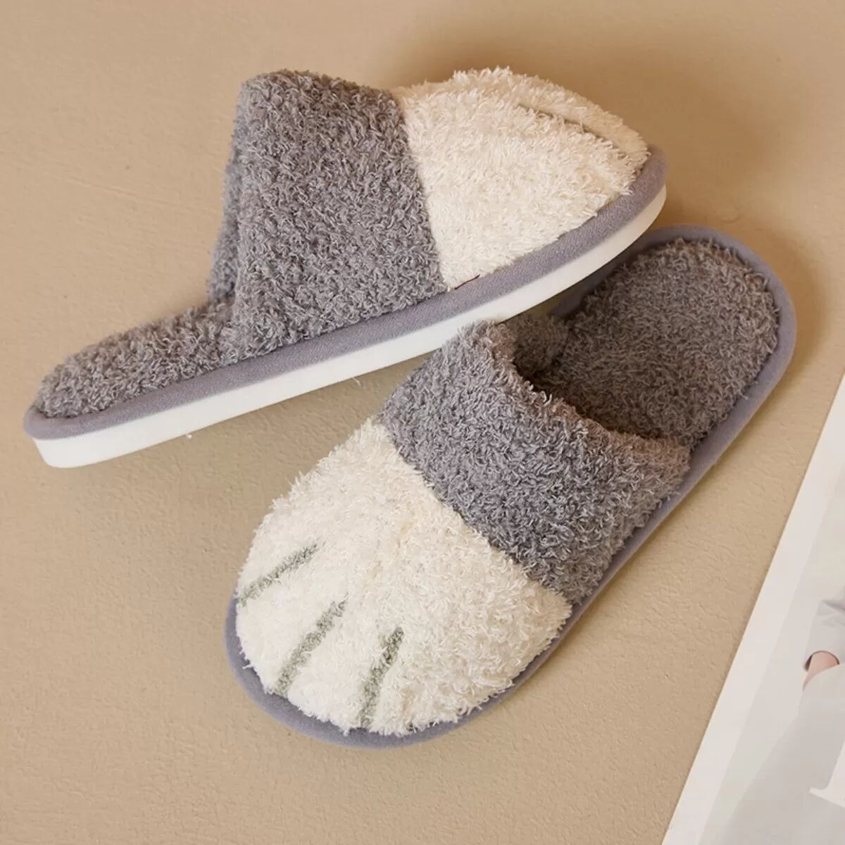 INF Gemütliche Paar Hausschuhe aus Baumwolle – Rutschfeste Unisex-Indoor-Schuhe S Grau
