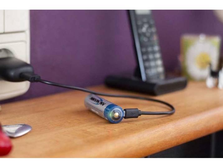 Ansmann LiIon 18650 3.6V 3400mAh met micro-USB-oplaadbus met beveiligingsschakeling