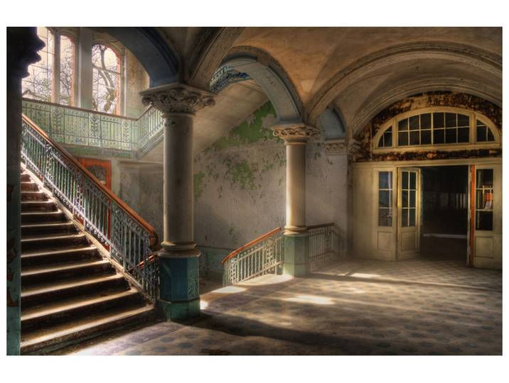 Alubild Lost Place Treppenhaus 4 image LAND