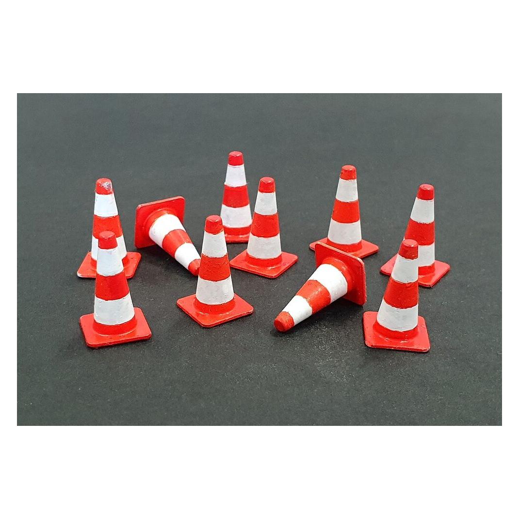 Plus Model Traffic cones (DP3013)