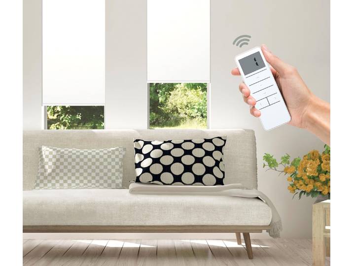 Elektrisches Rollo GOOD LIFE Vau - SMART HOME Gr. 5, weiss (weiß, weiß), B:80cm H:150cm, Kunststoff, Metall, Polyester, Rollos, Elektrisches Rollo, mit Fernbedienung