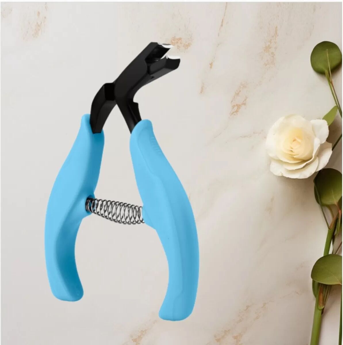 INF Spritzschutz-Nagelknipser mit Federmechanismus – Breites, schräg gebogenes Adlerschnabel-Design, Kunststoff + Edelstahl Blau