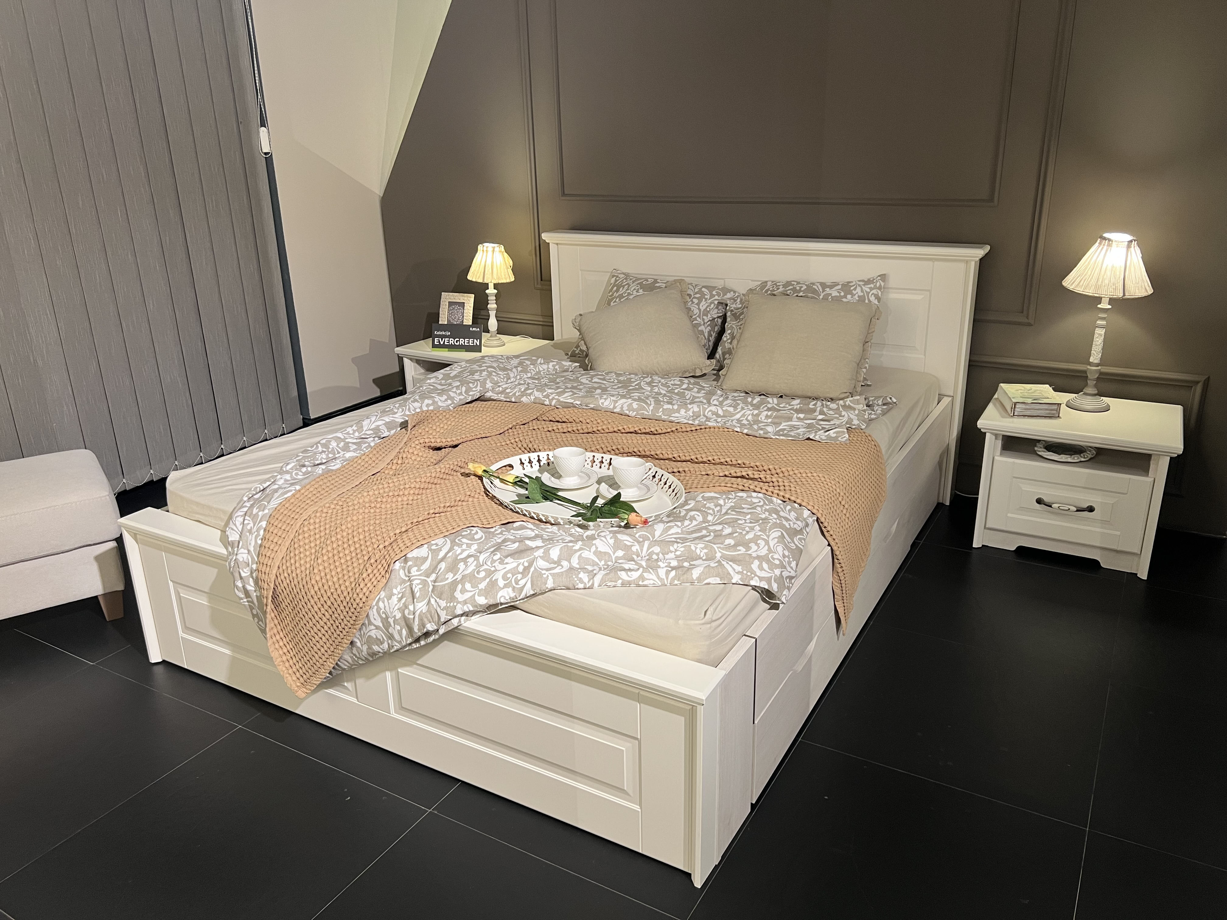 Bettgestell GOODPRODUCT "Evergreen, UV lackiertes MDF, FSC-zertifiziert, Made in Europe", weiss (elfenbein weiß, elfenbein weiß, elfenbein weiß), B:177cm H:93cm L:219cm, Betten, Bettgestell, Holzbett im klassischen Landhaus Stil, 160x200cm Liegefläche elf