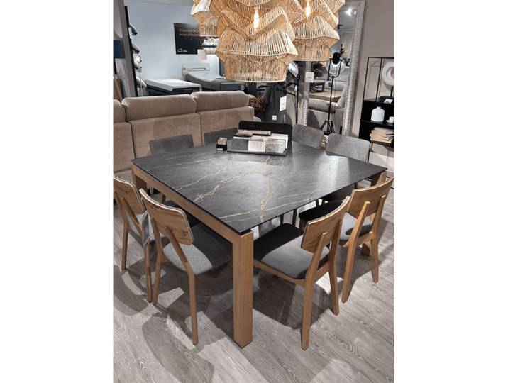 TABLE EN DEKTON EXTENSIBLE CARRÉE CHAMON