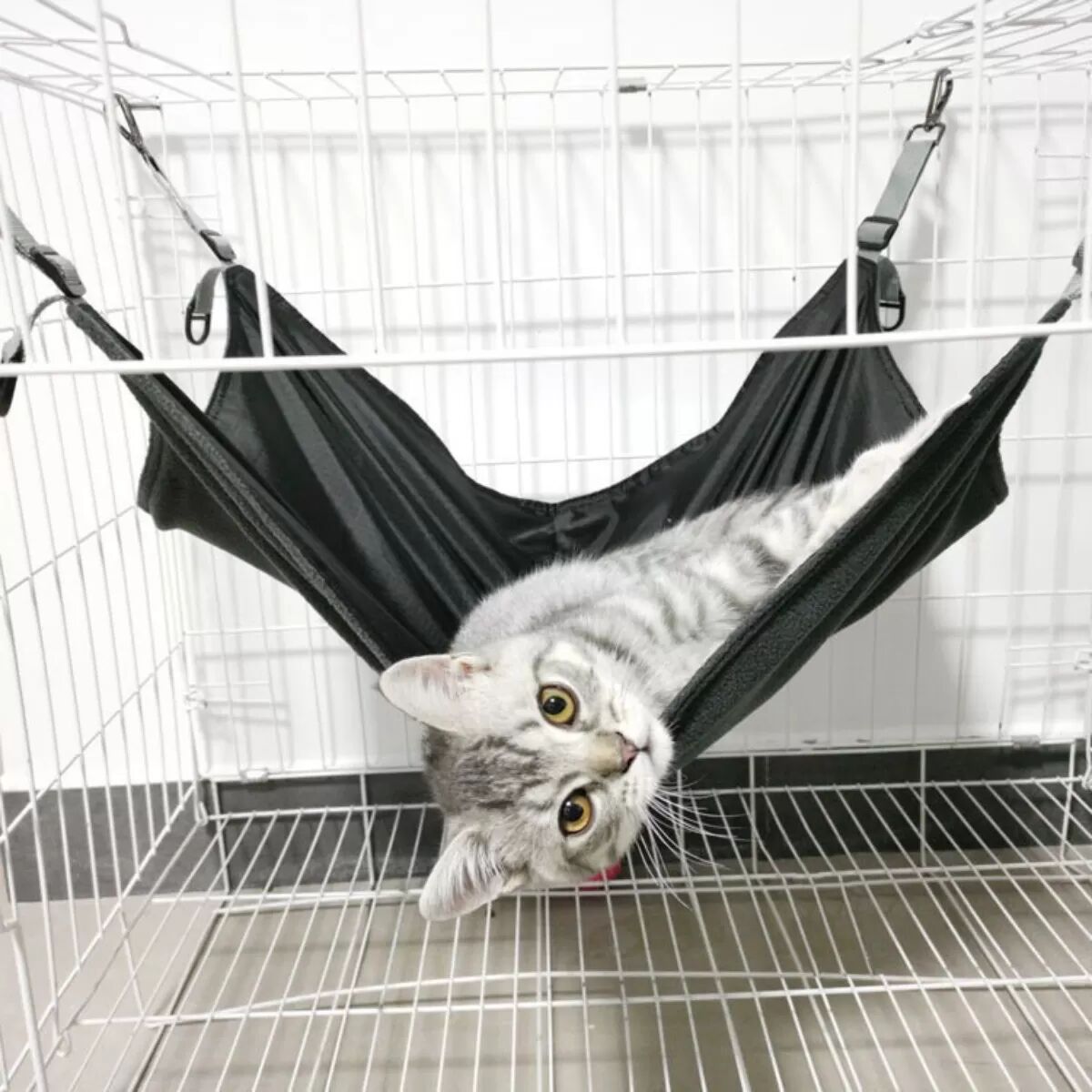 INF Verstellbare Hängematte für Katzen – Weiches Plüsch- und stabiles Haustierbett Schwarz