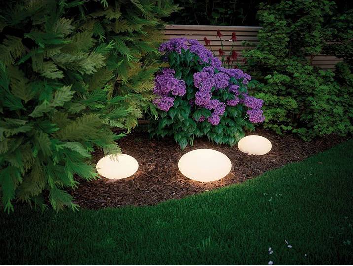 Wegeleuchte Plug & Shine Stone 28 x 17cm Weiß